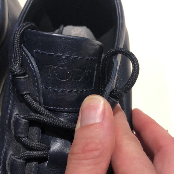 Men’s Tods Navy leather sneaker 8.5 - Picture 3 of 11
